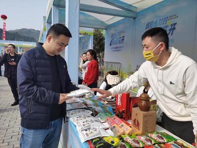 世外'淘'源 與春天的約會(huì)，邂逅農(nóng)副產(chǎn)品的自然饋贈(zèng)